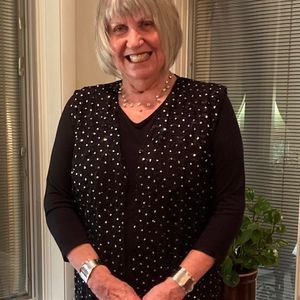 Meet your Posher, Dee